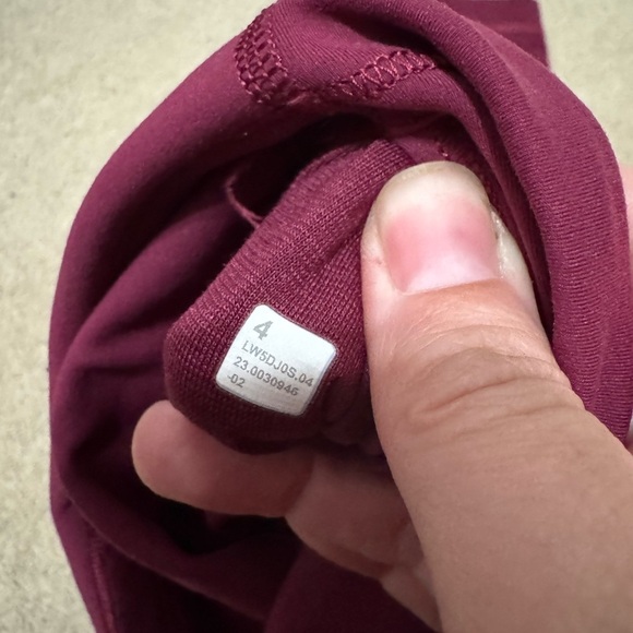 Lululemon wunder train high rise tight size 4 euc - Picture 3 of 6